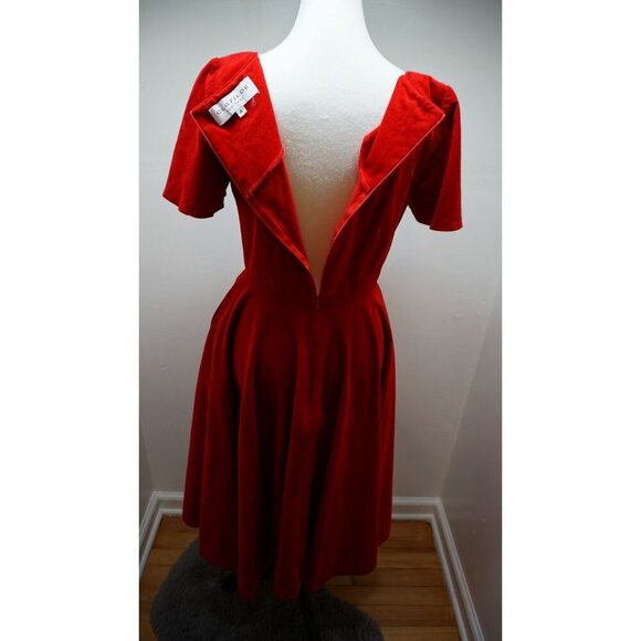 CLOTILDE New York Red Fit & Flare Short Sleeve Dress w/ Pockets (Size 4) - Picture 6 of 13